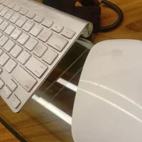 کیبورد مجیک اپل