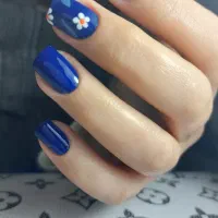 خدمات تخصصی کاشت ناخن درسمنان