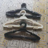 چوب رختی در حد نو