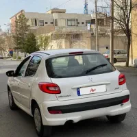 پژو۲۰۷تیوفایومدل۹۸تمیز و کم کار|خودرو سواری و وانت|مشهد, دانشجو|دیوار