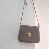 کیف|کیف، کفش، کمربند|رشت, کوی بیانی|دیوار