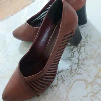 کفش پاشنه ۴ سانتی قهوه ای
