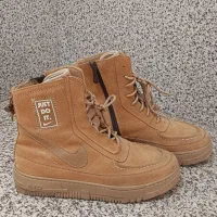 نیم بوت دخترونه نایک