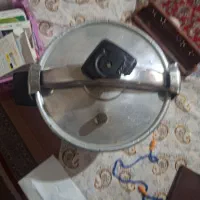 زود پز سب چدن ۱۵ لیتری