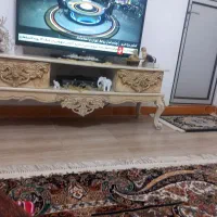 میز تلویزیون دو کشو سالم گل برجسته