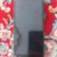 گوشی سالم همش فقط ال سی دی میخواد