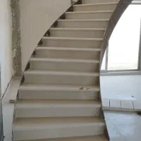 به یک نفر جهت همکاری در کاشی  وسنگ کاری نیازمندیم