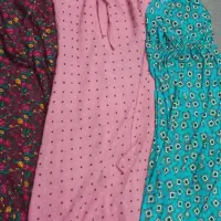 تعدای لباس بلند|لباس|یزد, |دیوار
