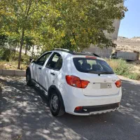 کوییک Rسفید مشکی