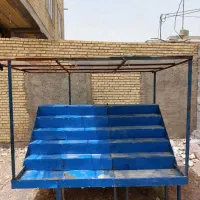 دکه مخصوص لوازم جانبی موبایل و آرایشی بهداشتی عطر