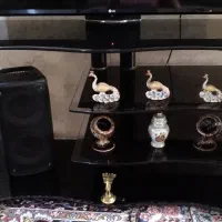 میز تلویزیون شیشه ای
