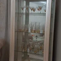 بوفه کاملا سالم بدون خط و خش و شکستگی