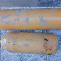 دوعددکپسول گاز مربوط به ماشین پرایدگازسوز