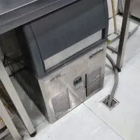 تجهیزات استیل کافه بستنی یخساز یخچال