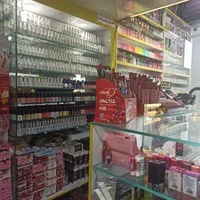 همکار خانم لوازم آرایشی بهداشتی|استخدام درمانی، زیبایی، بهداشتی|شیراز, شهرک گلستان|دیوار