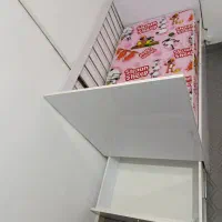 تخت نوزادی و کودکی