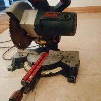 اره فارسی بر در حد نو|ماشینآلات صنعتی|باوی, |دیوار