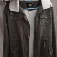 کاپشن|لباس|گنبد کاووس, |دیوار