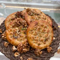 فروشنده خانوم