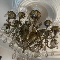 لوستر و دیوارکوب۱۶ شاخه