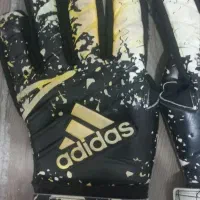 دستکش دروازه بانی|لباس|هشتگرد, هشتگرد قدیم|دیوار