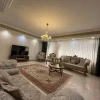 فروش واحد۹۰متری کمیاب در خیابان شقایق