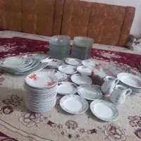 تعدادی ظروف به قیمت توافقی