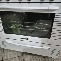 اجاق گاز پنج شعله دارای فر و گرمکن