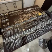 قاشق و چنگال و چاقو درهم