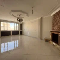 ویلایی جنوبی 2 طبقه روی پیلوت / سند مجزا