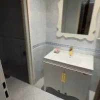 روشویی با شیر الات نو و آیینه