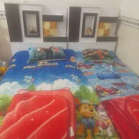 سلام تخت دونفر یک نفر باهم ست هستن