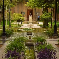 200 متر 2 نبش ، 2 طبقه بنا / پاسداران نگارستان