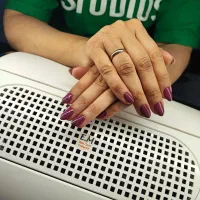 نیاز مدل برای خدمات ناخن