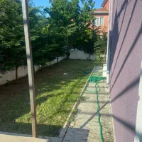 فروش-ویلایی-دوطبقه-مجزا-پارکینگ-دار