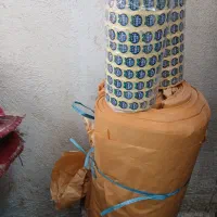 کاغذ جعبه به همراه برچسب