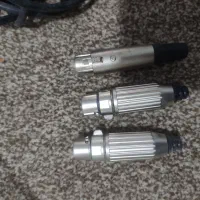 تعدادی میکروفن نیاز به تعمیر و وسایل میکروفن