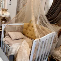 تخت کنار مادر|تخت و سرویس خواب|قم, شاه احمد قاسم|دیوار