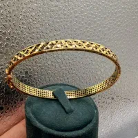 فروش دستبند بنگل طلا ۱۸ عیار بدون اجرت ۶ درصد