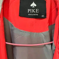 بارونی|لباس|رشت, معلم|دیوار