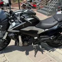 موتور  باجاج دومینار ۲۵۰ مدل ۱۴۰۴|موتورسیکلت|اصفهان, خواجو|دیوار