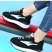 کفش و کتونی زنانه به قیمت حراج