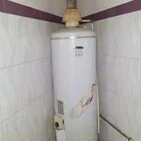 آبگرمکن ایستاده کارکرد سالم