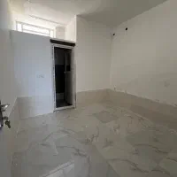 واحدی ۹۰ متر دو خواب همکف ماشین رو|فروش آپارتمان|شیراز, کوشک میدان|دیوار