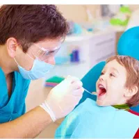دندانپزشکی/ دندان/ دندان پزشک متخصص کودکان