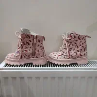 کفش بچگانه سایز ۲۸|کفش و لباس بچه|اهر, |دیوار