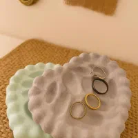 استند انگشتر، روز دختر