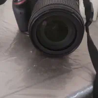 دوربین عکاسی نیکون d3200 با لنز ۱۸-۱۰۵