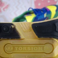 کتونی|کیف، کفش، کمربند|اندیشه, اندیشه فاز ۱|دیوار