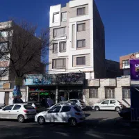 ساختمان تجاری و مسکونی